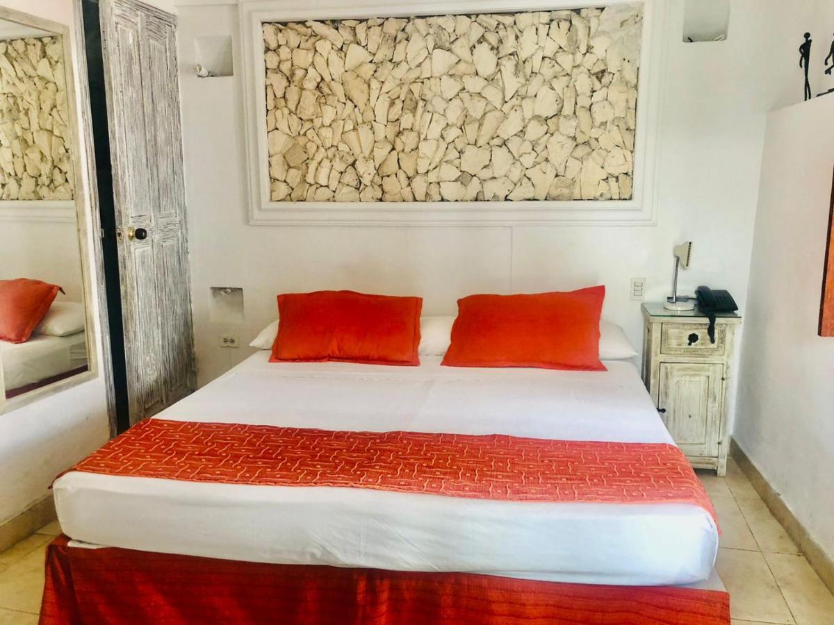 Antigua Calle Almudena Hotel Cartagena Bagian luar foto