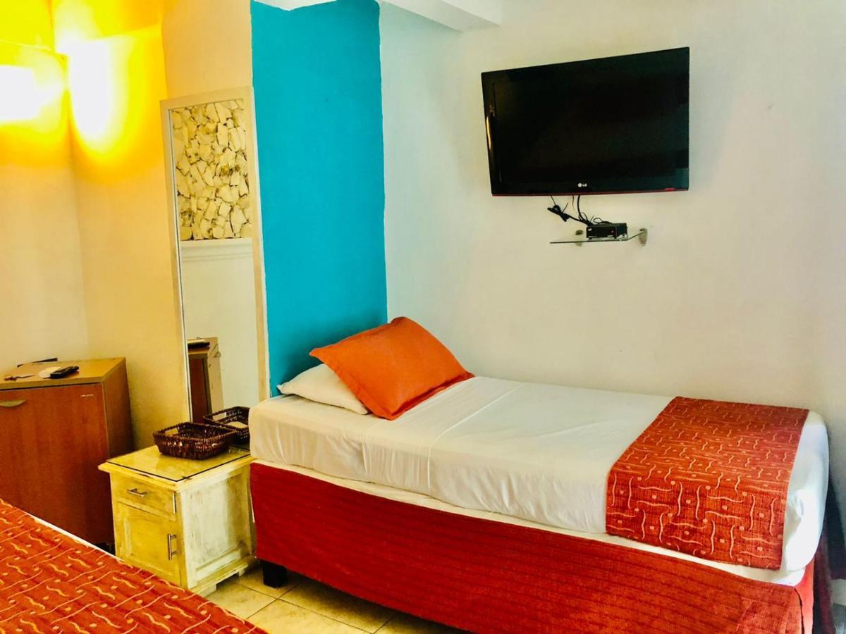 Antigua Calle Almudena Hotel Cartagena Bagian luar foto